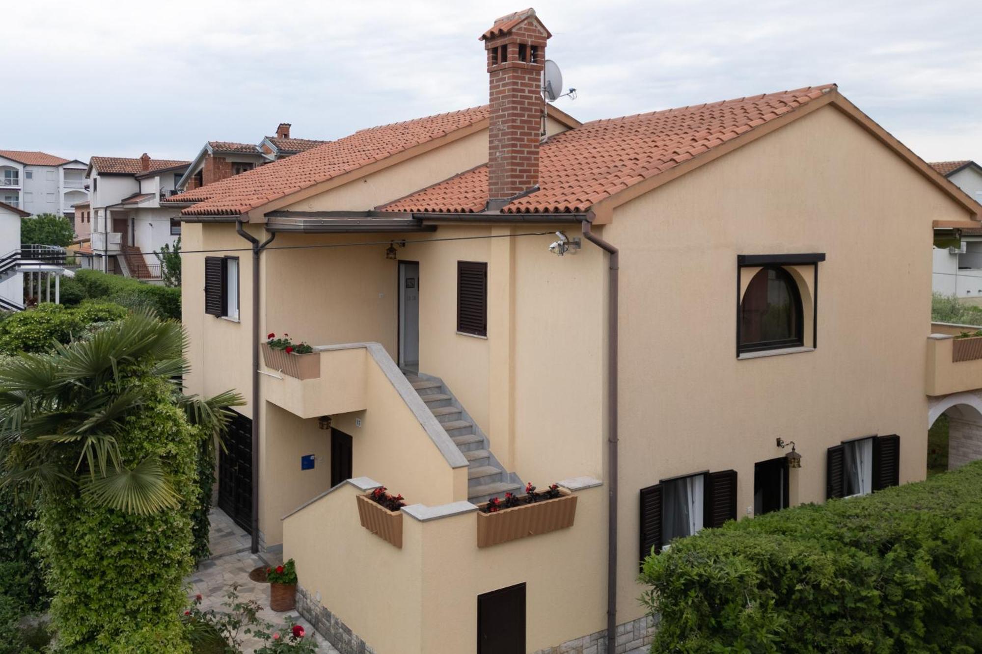 Apartments Mirella Novigrad Istria Exteriör bild